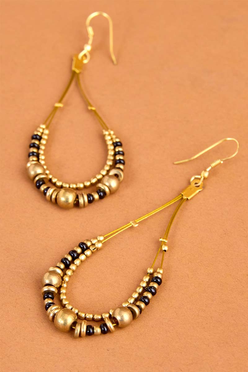 Shukra Black Earrings